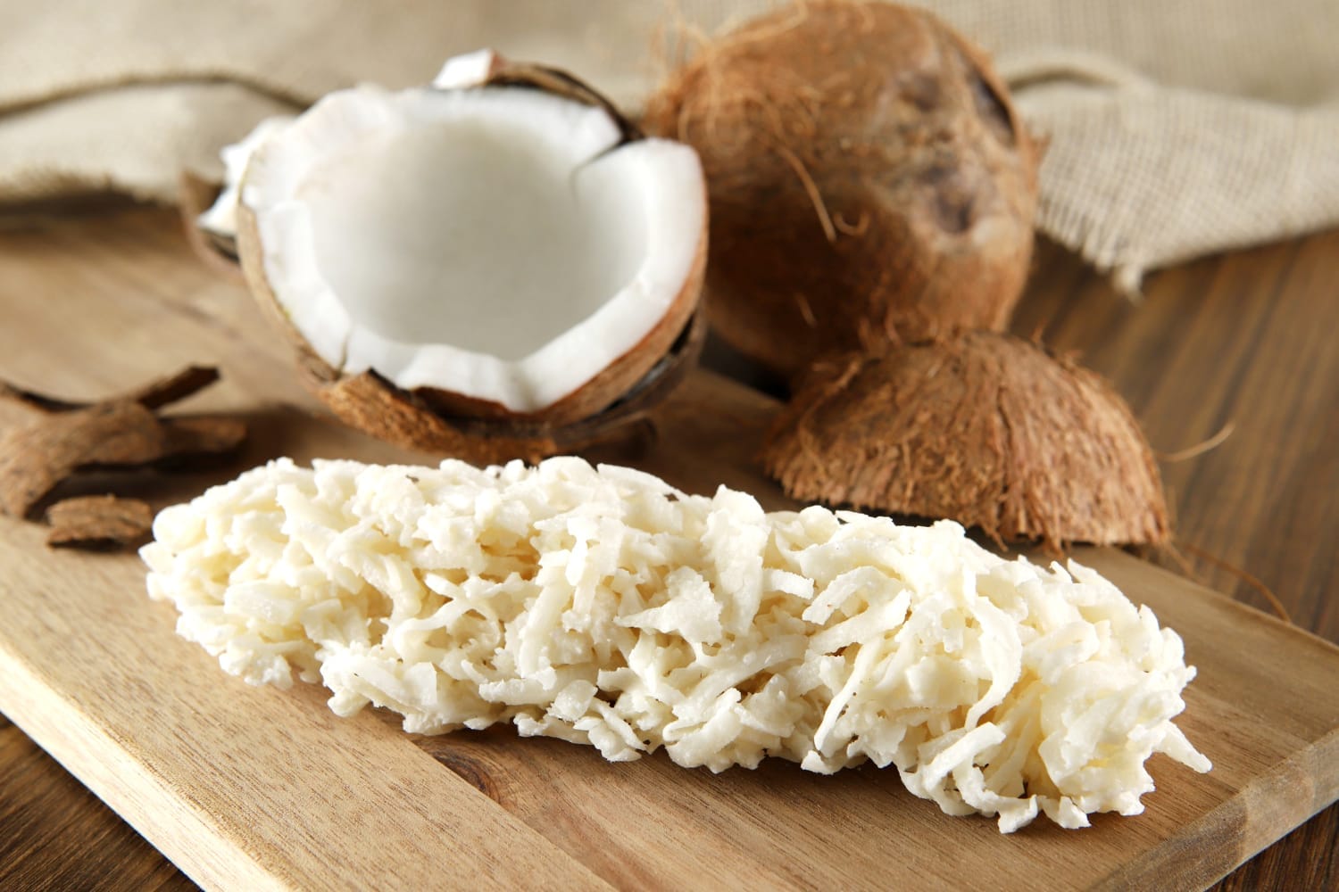 Cocada caseira: a receita clássica de doce de coco cremosa fácil de fazer