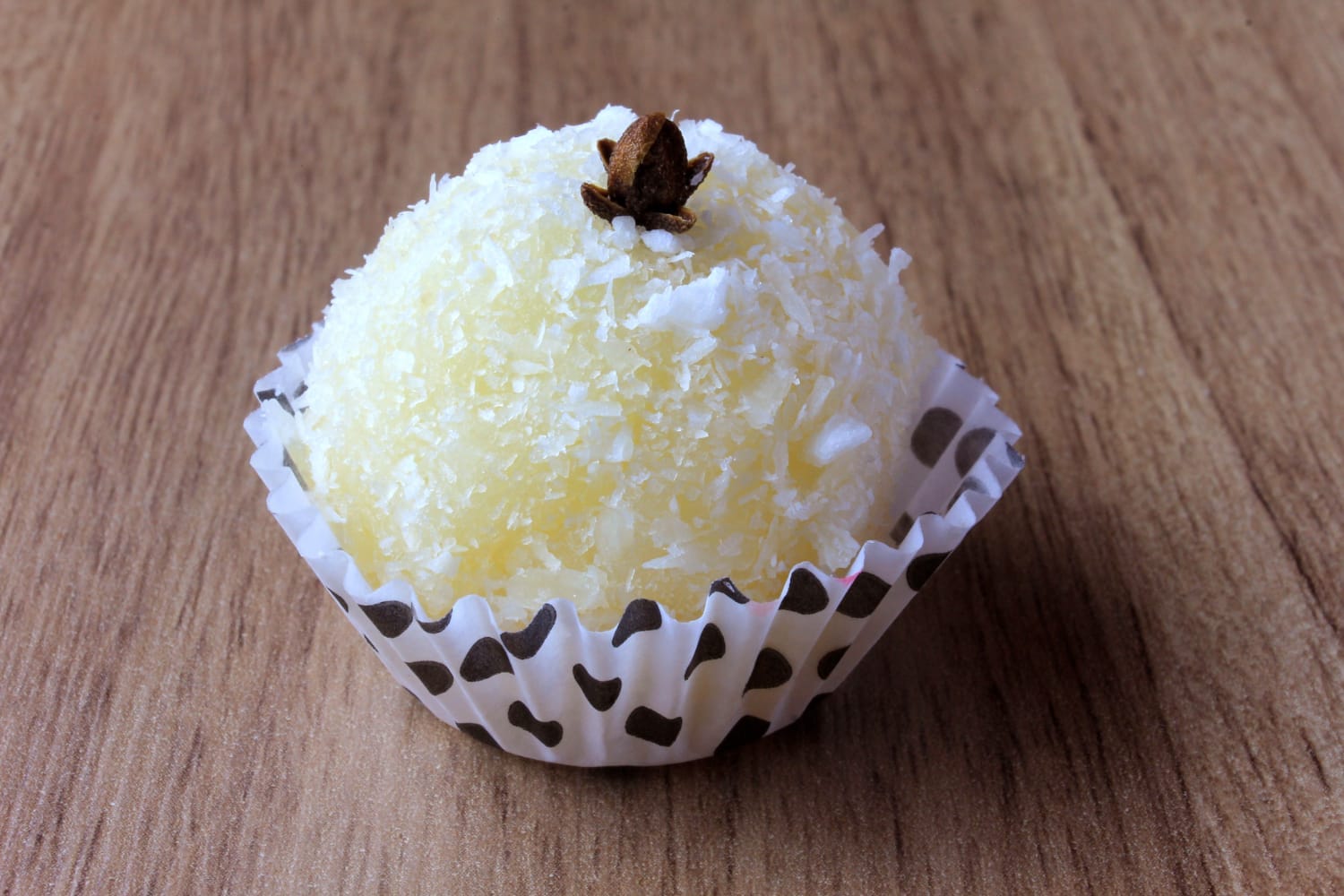 Beijinho de coco: receita prática para festinhas e cafezinhos especiais